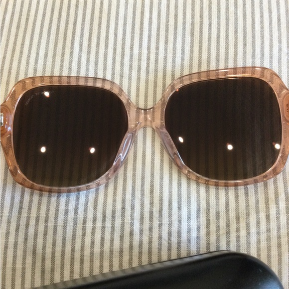 COACH sunglasses - Picture 6 of 13